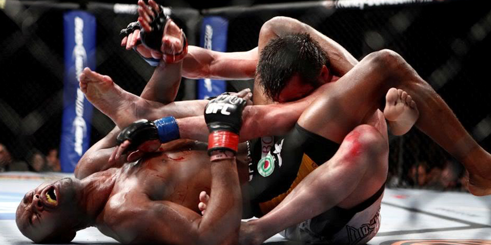 Defending triangle choke from guard